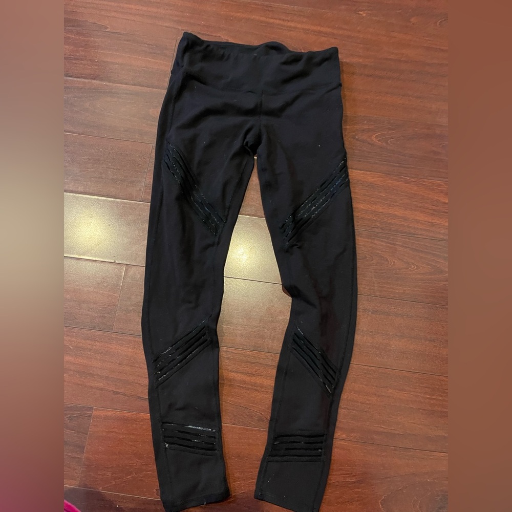 ALO SIZE MEDIUM SEE THROUGH MESH PANEL Black Leggings with Mesh Detail